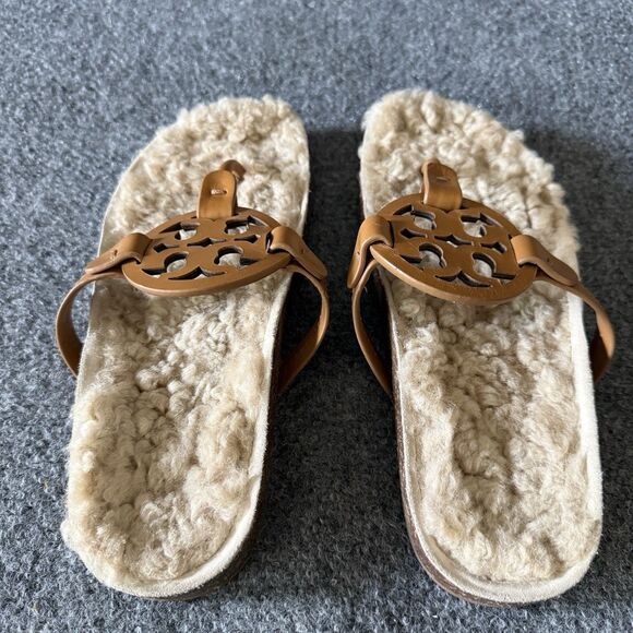 Tory Burch Miller Cloud Shearling Medallion Thong Sandals Rubber Women’s 6.5 - Picture 6 of 9